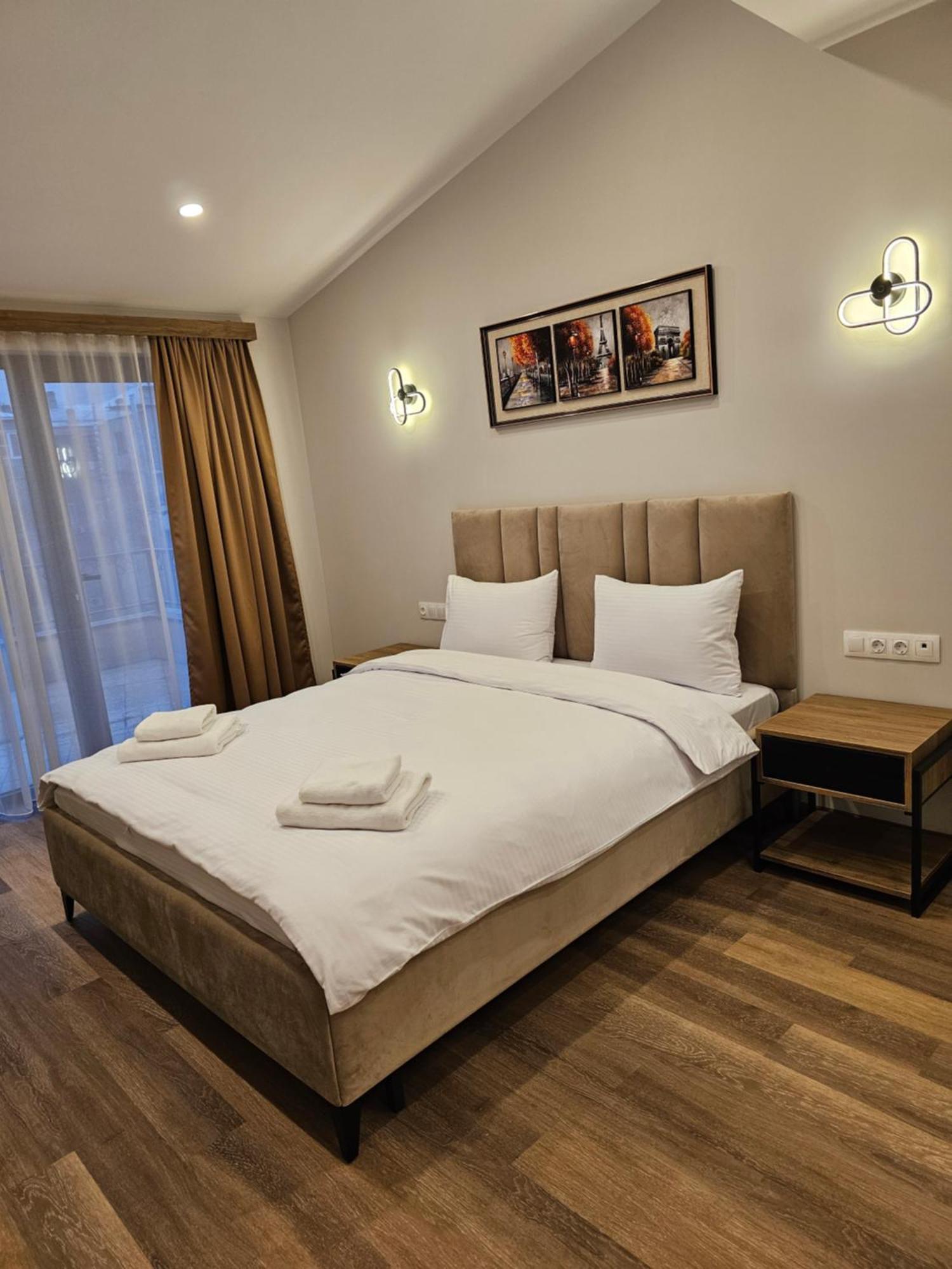 Hotel Avenue 30 เยเรวาน ภายนอก รูปภาพ
